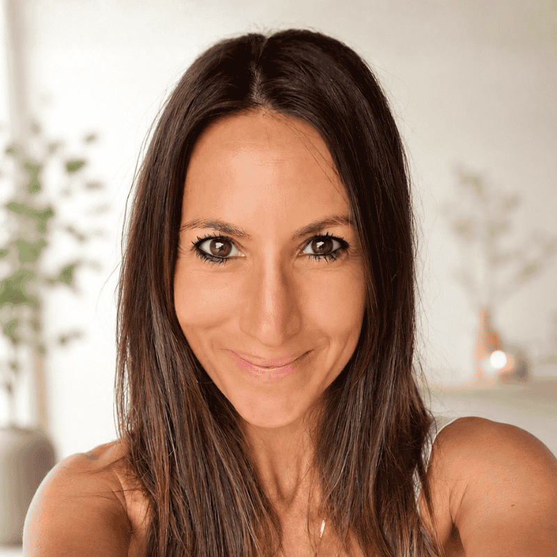 Miriam Martínez, profesora de meditación y escritura intuitiva